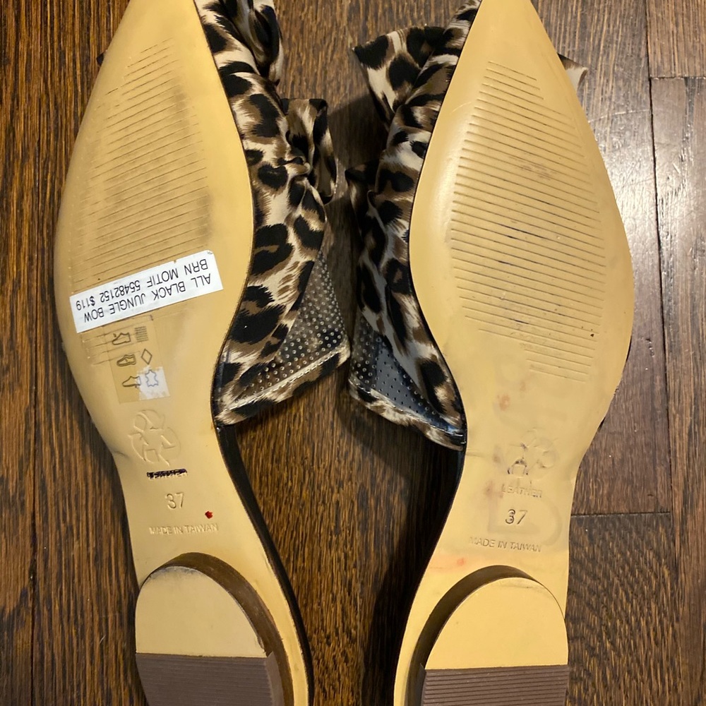 All Black Women's Jungle Bow Slide Sandal - Picture 5 of 5